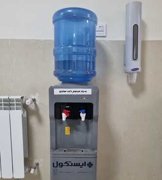 اقدام خداپسندانه همکار بازنشسته شازندی در تأمین آب‌سردکن برای ساختمان ستاد