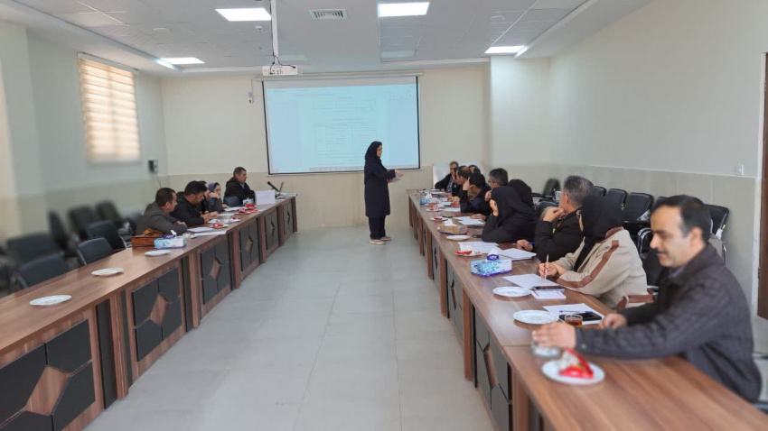 بررسی عوامل اجتماعی موثر بر سلامت شهرستان شازند